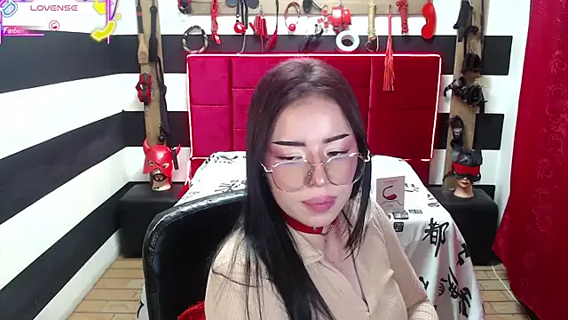 Megu_Melon – webcam model profile photo Image 7