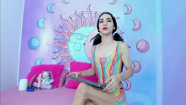 LushianaFitness – webcam model profile photo Image 2