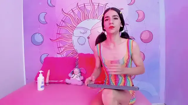 LushianaFitness – webcam model profile photo Image 8