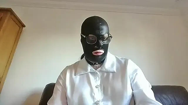 Queen_sofiyaa – webcam model profile photo Image 2