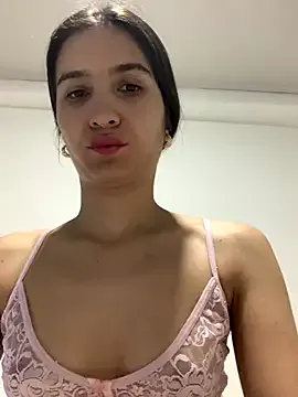 LoraClay – webcam model profile photo Image 3