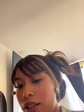 Megu_Melon – webcam model profile photo Image 14