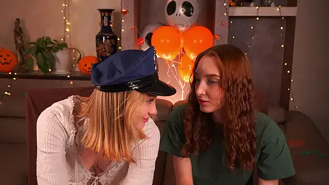 RollDolls – webcam model profile photo Image 4