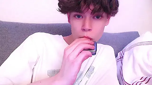 maataaan – webcam model profile photo Image 3