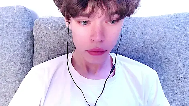 maataaan – webcam model profile photo Image 9