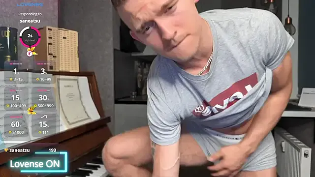 hot_hunk_boy – webcam model profile photo Image 12
