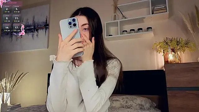 GaiaEvans – webcam model profile photo Image 15