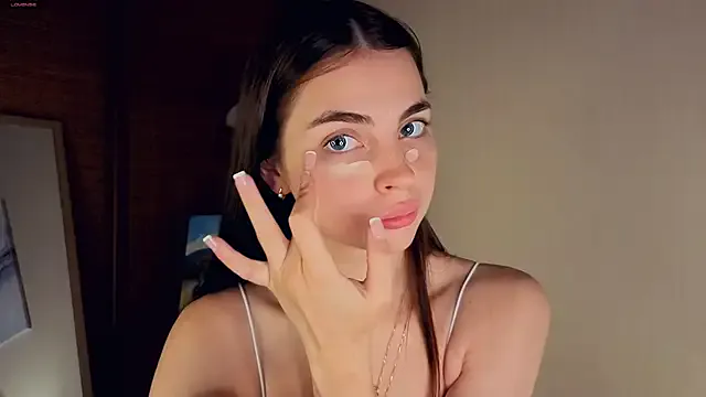 GaiaEvans – webcam model profile photo Image 19