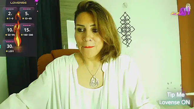 Yui-Ch – webcam model profile photo Image 18