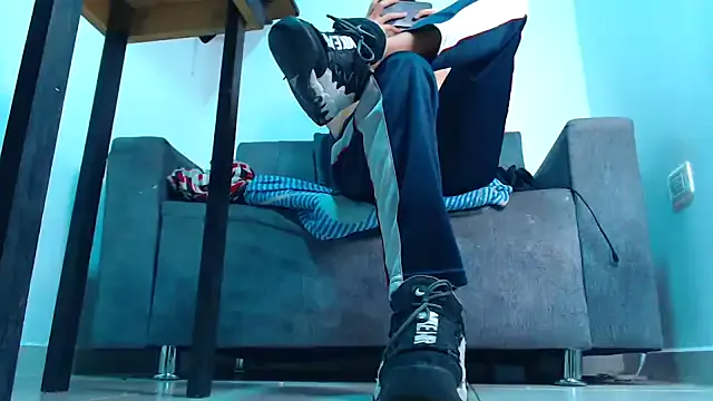 hana-08787- – webcam model profile photo Image 10