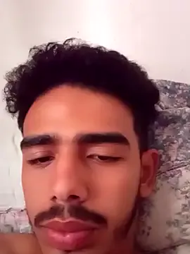 Awesomelusty – webcam model profile photo Image 8