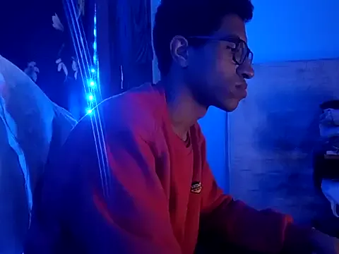 NANA_7 – webcam model profile photo Image 6