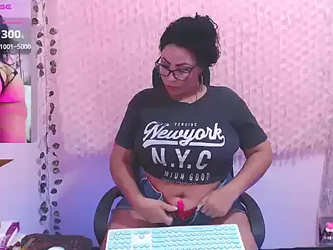 AdaSweet – webcam model profile photo Image 18