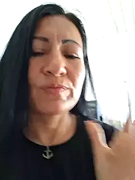 HillaryLewis – webcam model profile photo Image 10