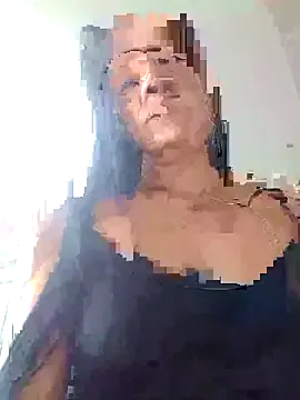 HillaryLewis – webcam model profile photo Image 14