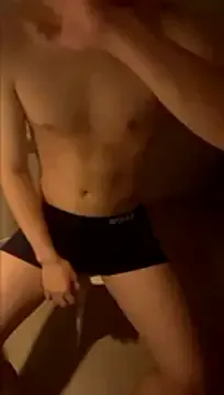  – webcam model profile photo Image 3