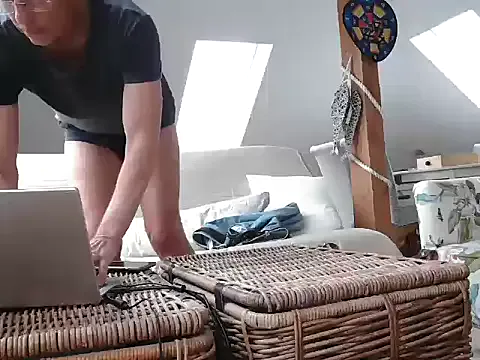 Queen_Shanuu – webcam model profile photo Image 11