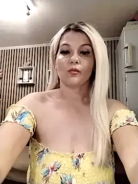 roouse – webcam model profile photo Image 8