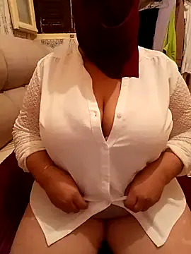 its_amesha – webcam model profile photo Image 11