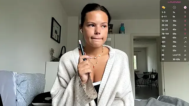 MarisaKarter – webcam model profile photo Image 19