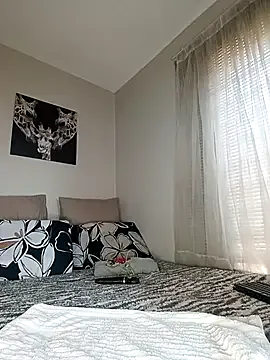 Nonchan_ – webcam model profile photo Image 12