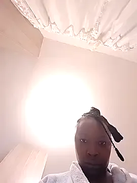 Nonchan_ – webcam model profile photo Image 19