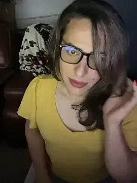 _Alicee_1 – webcam model profile photo Image 5