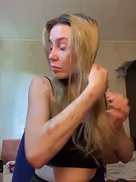 IvettePrice – webcam model profile photo Image 16