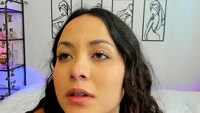 Queen_sofiyaa – webcam model profile photo Image 16