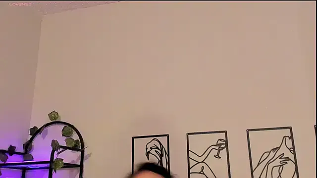 Queen_sofiyaa – webcam model profile photo Image 3