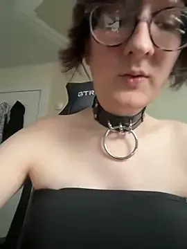  – webcam model profile photo Image 15