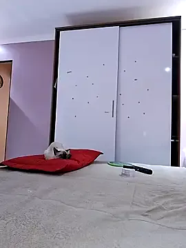 JulcyPeach – webcam model profile photo Image 11