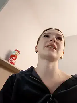 newMichelle – webcam model profile photo Image 13