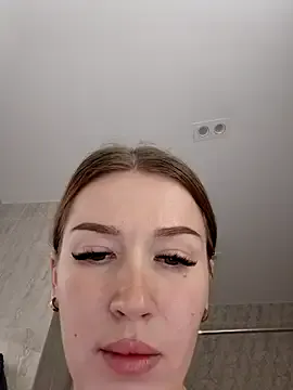 newMichelle – webcam model profile photo Image 15