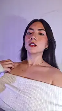 DemiRous – webcam model profile photo Image 2