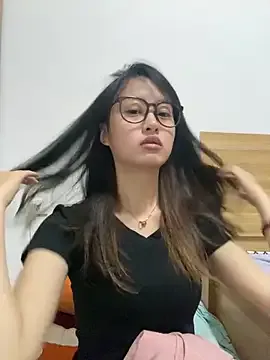 charlotte_stevenss_ – webcam model profile photo Image 3