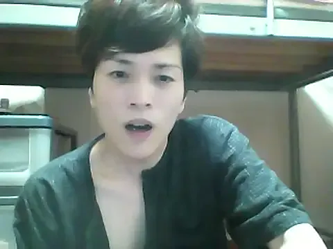  – webcam model profile photo Image 16