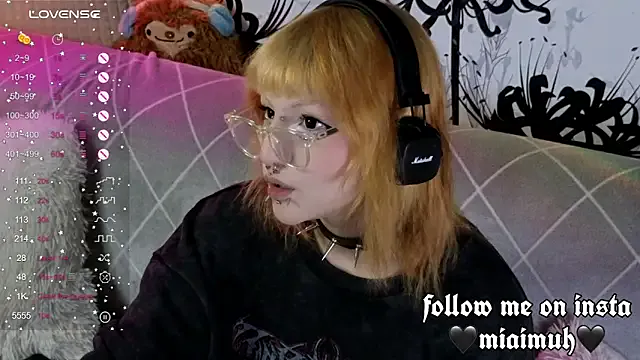 RollingGirls – webcam model profile photo Image 15