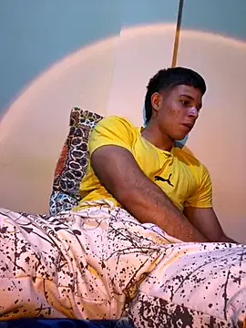 Chamari075 – webcam model profile photo Image 15