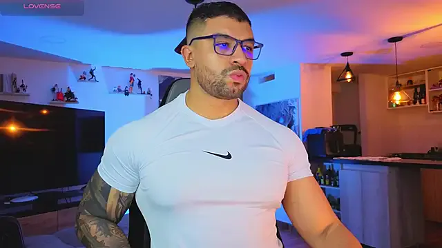 zui_lu – webcam model profile photo Image 19