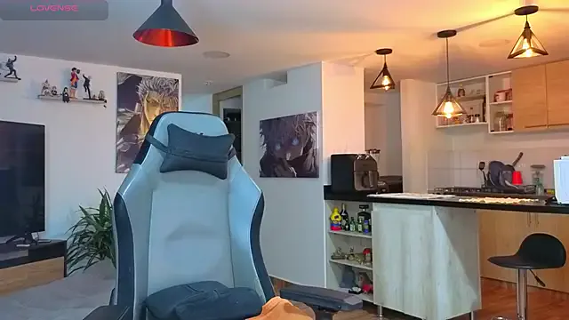 zui_lu – webcam model profile photo Image 9