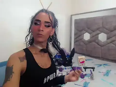 GiselleParton – webcam model profile photo Image 12