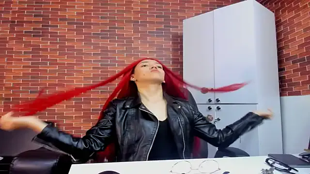 missdirtyhot_ – webcam model profile photo Image 11