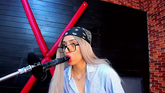 missdirtyhot_ – webcam model profile photo Image 14