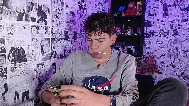  – webcam model profile photo Image 19
