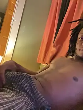 roouse – webcam model profile photo Image 3