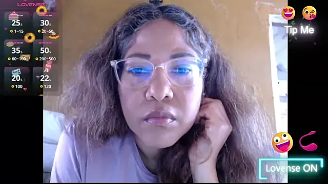 RollDolls – webcam model profile photo Image 3