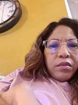 RollDolls – webcam model profile photo Image 5