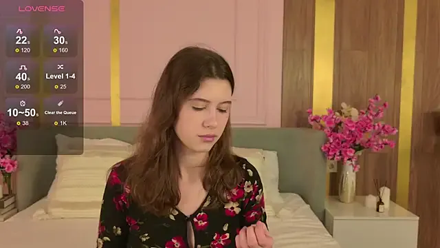 Megu_Melon – webcam model profile photo Image 2