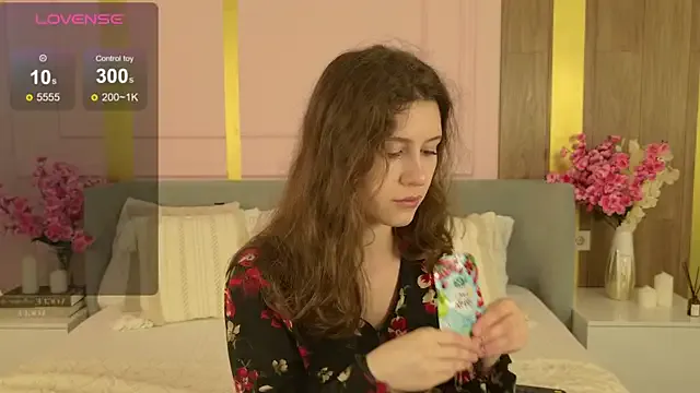 Megu_Melon – webcam model profile photo Image 6